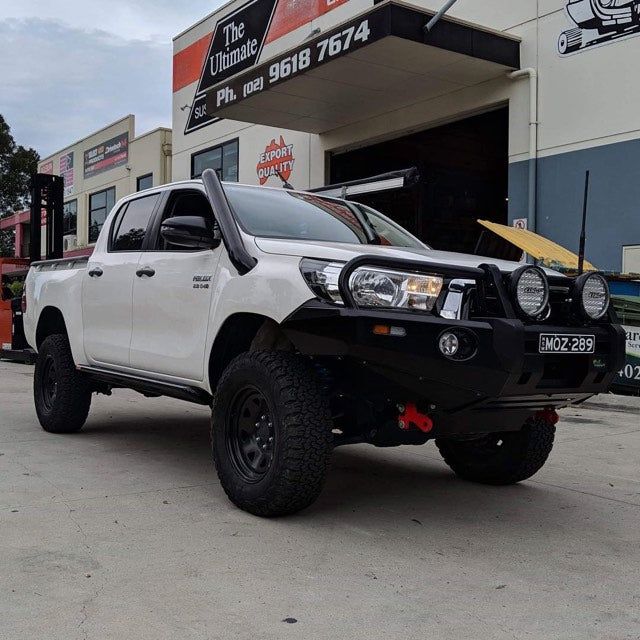 PHAT BARS ROCK SLIDERS/SIDE STEPS- TOYOTA HILUX N80 (2015-ON)