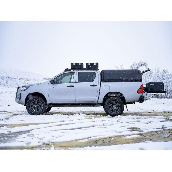 TOYOTA HILUX (2015-CURRENT) SLIMSPORT ROOF RACK KIT- BY FRONT RUNNER