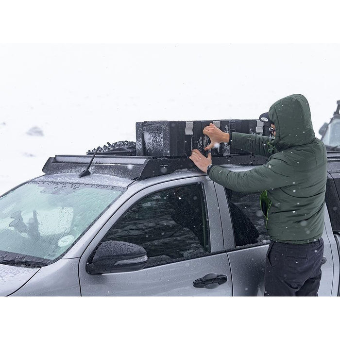 TOYOTA HILUX (2015-CURRENT) SLIMSPORT ROOF RACK KIT- BY FRONT RUNNER