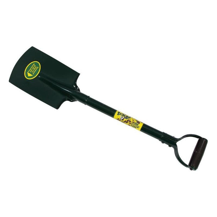 SPADE/SHOVEL WITH AXE EDGE